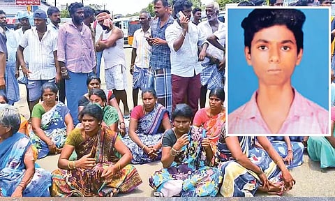 கடல் அலையில் சிக்கி உயிரிழந்த 10-ம் வகுப்பு மாணவரின் உடலை வாங்க மறுத்து உறவினர்கள் மறியல்