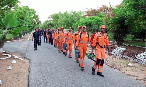 காவிரி நீர்ப்பிடிப்பு பகுதிகளில் வெள்ள அபாய எச்சரிக்கை - விரைந்த தேசிய பேரிடர் மீட்புப் படையினர்
