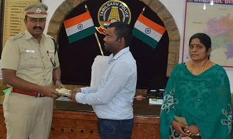 கொடைக்கானல் வாலிபரிடம் ரூ.1 லட்சம் மோசடி