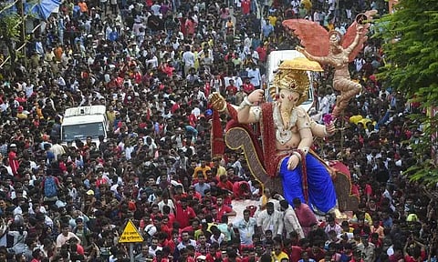 நாடு முழுவதும் விநாயகர் சதுர்த்தி பண்டிகை கோலாகல கொண்டாட்டம்...!