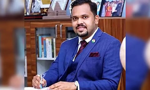 கடல் அலையில் சிக்கி மாணவர் உயிரிழப்பு: 2 ஆசிரியர்கள் மீது நடவடிக்கை - கலெக்டர் தகவல்