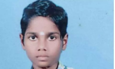 மூங்கில்துறைப்பட்டு அருகே கிணற்றில் மூழ்கி மாணவன் பலி