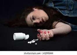 அறச்சலூர் அருகே விஷம் குடித்து பெண் தற்கொலை