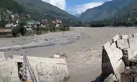 பாகிஸ்தானில் அடுத்த சில நாட்களுக்கு நாடு முழுவதும் கனமழை தொடரும் என அறிவிப்பு