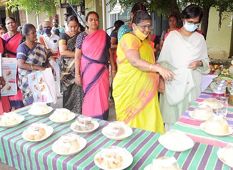 ஊட்டச்சத்து மிக்க பொருட்கள் குறித்த கண்காட்சி