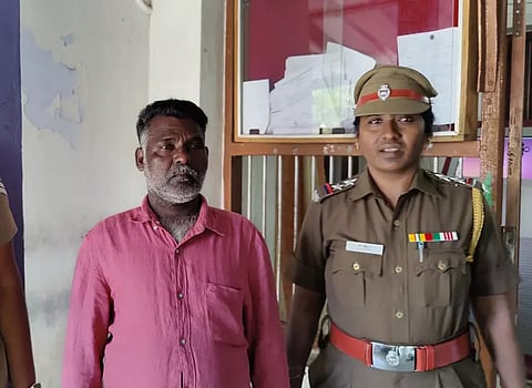 இளம் பெண்ணை மிரட்டி பலாத்காரம் செய்தவருக்கு வாழ்நாள் சிறை