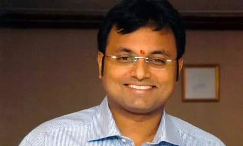 சுங்க கட்டண உயர்வால் சாதாரண மக்களுக்கு பாதிப்பு-கார்த்திக் சிதம்பரம் எம்.பி. பேட்டி