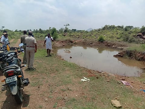 குட்டையில் மூழ்கி 2 மாணவர்கள் பலி