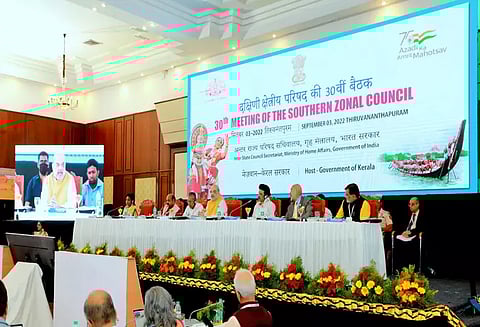 நதி நீர் பங்கீடு பிரச்சினைகளில் தென்மாநிலங்கள் சுமுக தீர்வு காண வேண்டும்- அமித்ஷா