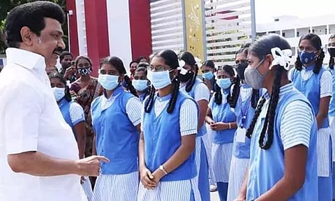 அரசு பள்ளி மாணவிகளுக்கு ரூ.1,000 வழங்கும் திட்டத்தை நாளை தொடங்கி வைக்கிறார் முதல்-அமைச்சர் மு.க.ஸ்டாலின்...!