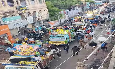 கொட்டும் மழையில்விநாயகர் சிலைகள் ஊர்வலம்