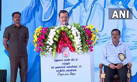 இந்தியாவுக்கே வழிகாட்டும் புரட்சிகரமான திட்டம் தான் புதுமைப் பெண் திட்டம் - அரவிந்த் கெஜ்ரிவால்