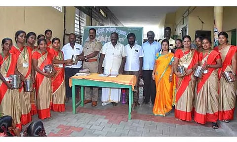 இந்திரா நர்சரி, பிரைமரி பள்ளியில் ஆசிரியர் தின விழா