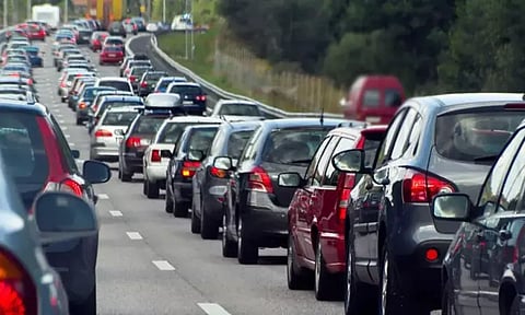 வெளிநாட்டு வாகனங்களில் பயணிகளை ஏற்ற தடை - மத்திய அரசு அறிவிப்பு