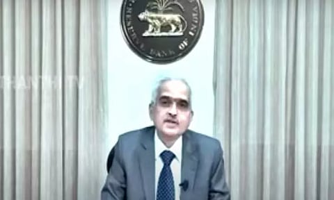 இந்திய ரூபாயின் மதிப்பு சீராக தொடர்கிறது - ரிசர்வ் வங்கி கவர்னர் தகவல்