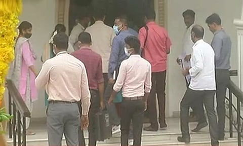 அதிமுக அலுவலக மோதல் சம்பவம்: சிபிசிஐடி போலீசாரின் இன்றைய விசாரணை நிறைவு