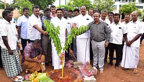 ரூ.7½ கோடியில் பணிமனை, ஆய்வக கட்டிடம்