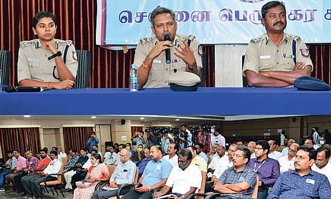 டாக்டரின் பரிந்துரை சீட்டு இல்லாமல் மயக்க மருந்து-மாத்திரைகளை விற்றால் கடும் நடவடிக்கை - போலீசார் எச்சரிக்கை