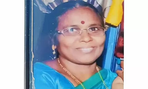 திருப்பத்தூர் அருகே கை, கால் நரம்புகளை அறுத்த தலைமை ஆசிரியை கொடூரக் கொலை...!