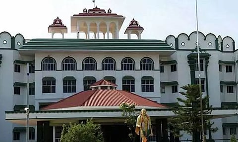 ஆதிதிராவிடர் வசிக்கும் பகுதிகளின் பெயர்களை மாற்றக்கோரிய வழக்கு முடித்துவைப்பு - மதுரை ஐகோர்ட்டு கிளை உத்தரவு