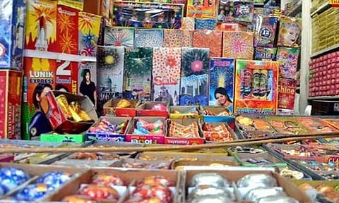 சென்னை தீவுத்திடலில் அக்டோபர் 11-ம் தேதி முதல் பட்டாசு விற்பனை - சுற்றுலாத்துறை அறிவிப்பு