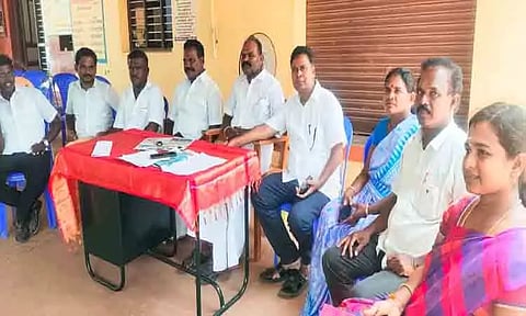 ஆர்ப்பாட்டத்தில் ஊராட்சி மன்ற தலைவர்கள் கலந்து கொள்ள முடிவு