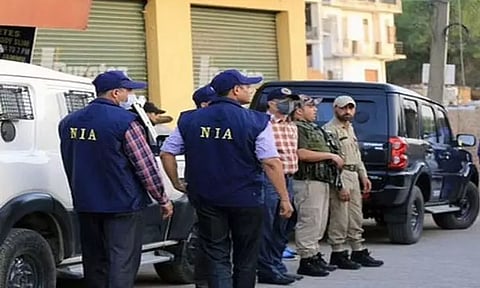 குஜராத் சட்டசபை தேர்தலை சீர்குலைக்க பயங்கரவாத குழுக்கள் சதித்திட்டம்! உளவுத்துறை எச்சரிக்கை