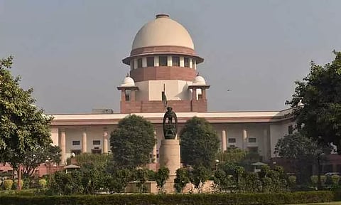 அதிமுக அலுவலக சாவி வழக்கு: சுப்ரீம் கோர்ட்டில் விசாரணை தொடங்கியது