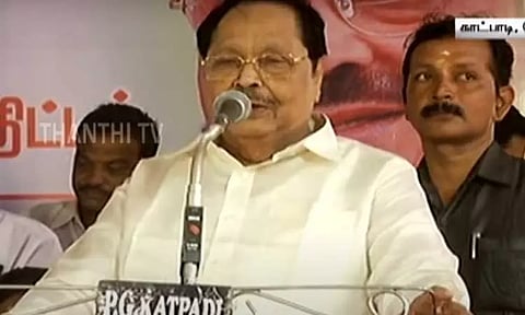 தான் படித்த பள்ளியில் பேசிய அமைச்சர் துரைமுருகன்.. திடீரென மின்சாரம் துண்டிக்கப்பட்டதால் அப்சட்