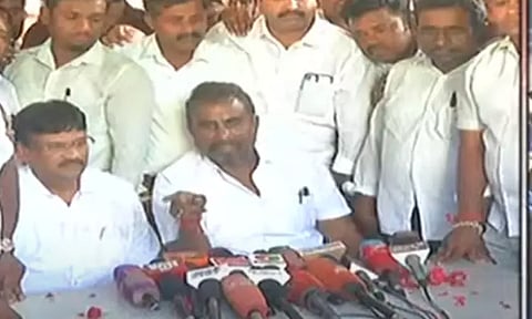 லஞ்ச ஒழிப்புத்துறை சோதனையில் எதுவும் கைப்பற்றப்படவில்லை: எஸ்.பி வேலுமணி