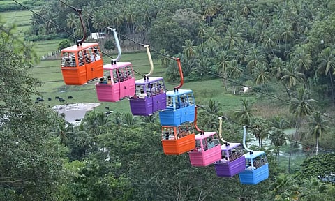 பழனி முருகன் கோவில் ரோப்காரில் புதிய பெட்டிகள்