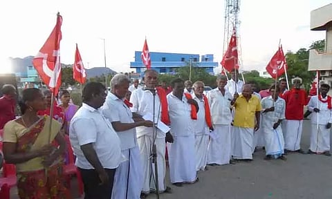 இந்திய கம்யூனிஸ்டு கட்சியினர் ஆர்ப்பாட்டம்
