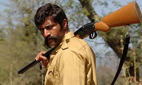 கிஷோர் நடிக்கும் வீரப்பன் வாழ்க்கை வெப் தொடரை எதிர்த்து வழக்கு