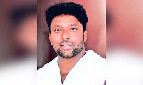 விபத்தில் படுகாயம் திருமணத்தன்று மூளைச்சாவு அடைந்த வாலிபர் - உடல் உறுப்புகள் தானம்