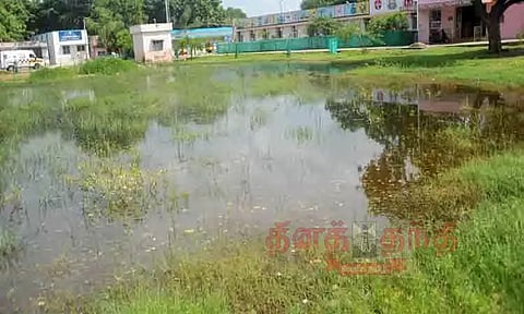 தேங்கிய மழைநீர்