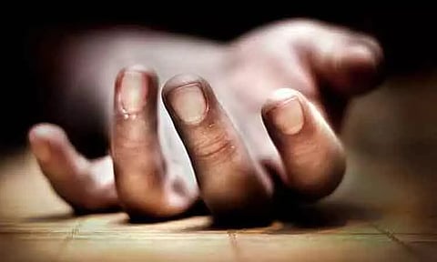 ஆட்டோ டிரைவர் தூக்குப்போட்டு தற்கொலை