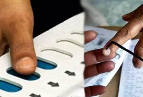 விருத்தாசலத்தில் வாக்குச்சாவடி மையங்களை பிரிப்பது குறித்து கருத்து கேட்பு கூட்டம்