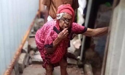 ஆரணியில் கருணை கொலை செய்ய மூதாட்டி, கலெக்டருக்கு மனு