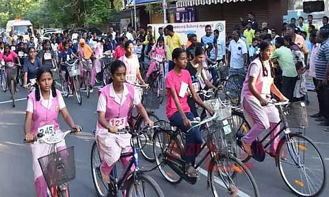 அண்ணா பிறந்த நாள் சைக்கிள் போட்டி