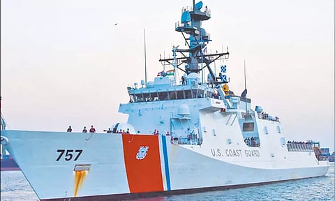 418 அடி நீளம், 54 அடி உயரம் கொண்டது: அமெரிக்க போர்க்கப்பல் சென்னை வருகை