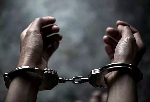 தலையில்லாத பெண் உடல் மீட்கப்பட்ட வழக்கு: கணவர் குடும்பத்தினர் மேலும் 2 பேர் கைது