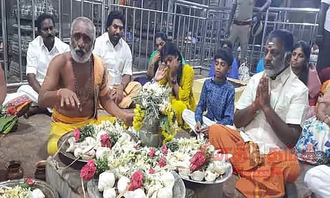 ராமேசுவரம் கோவிலில் ஓ.பன்னீர்செல்வம் சாமி தரிசனம்