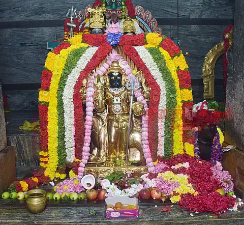 தேய்பிறை அஷ்டமியையொட்டி கால பைரவர் கோவிலில் சிறப்பு பூஜைகள்