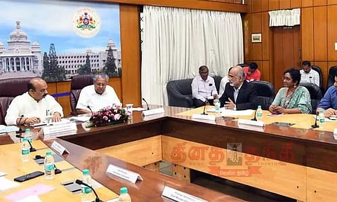 கேரளாவின் ரெயில்வே திட்டங்களுக்கு அனுமதி அளிக்க முடியாது; பினராயி விஜயனியிடம் முதல்-மந்திரி பசவராஜ் பொம்மை திட்டவட்டம்