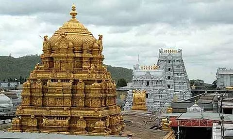 புரட்டாசி மாத பிறப்பையொட்டி திருப்பதியில் குவிந்த பக்தர்கள் - இலவச தரிசனத்துக்கு 19 மணிநேரம் ஆனது