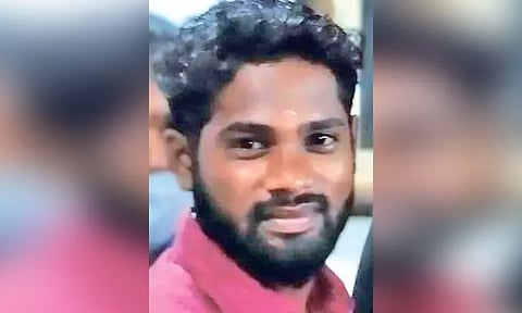 தி.மு.க. கவுன்சிலர் படுகொலை: மதுவிற்பனையை தட்டி கேட்டது காரணமா?