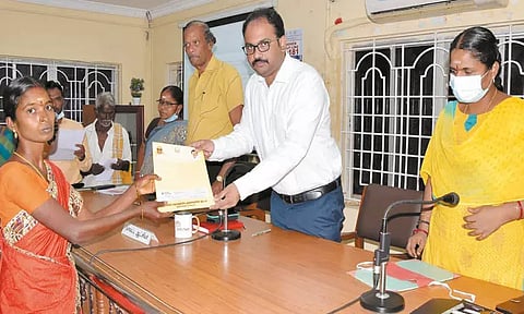 திருவள்ளூரில் பொதுமக்கள் குறைதீர்க்கும் நாள் கூட்டம்; திருவள்ளூர் மாவட்ட கலெக்டர் தலைமையில் நடந்தது
