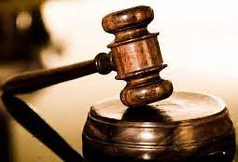 மருந்து கடைக்காரர் கொலை வழக்கில் குற்றப்பத்திரிகை தாக்கல் செய்ய 3 மாதம் கூடுதல் அவகாசம்- சிறப்பு கோர்ட்டு அனுமதி