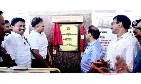 திருப்பத்தூர் ரயில் நிலையத்தில் டபுள் டக்கர், இன்டர்சிட்டி எக்ஸ்பிரஸ் ரெயில்கள் நின்று செல்ல ஏற்பாடு