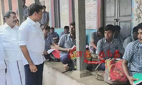 பள்ளிகளுக்கு விடுமுறை அளிக்க தேவை இல்லை-அமைச்சர் அன்பில் மகேஷ் பொய்யாமொழி பேட்டி